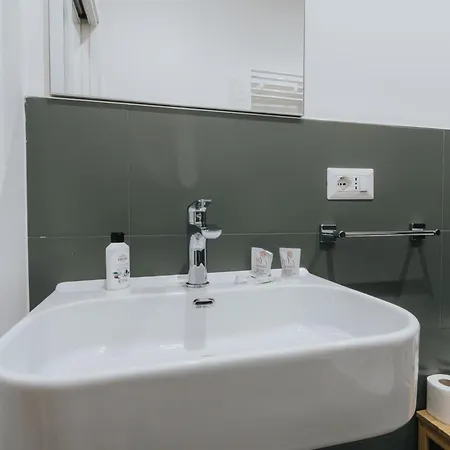 Dimora Favia Apartman *